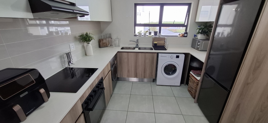 To Let 2 Bedroom Property for Rent in Richwood Western Cape